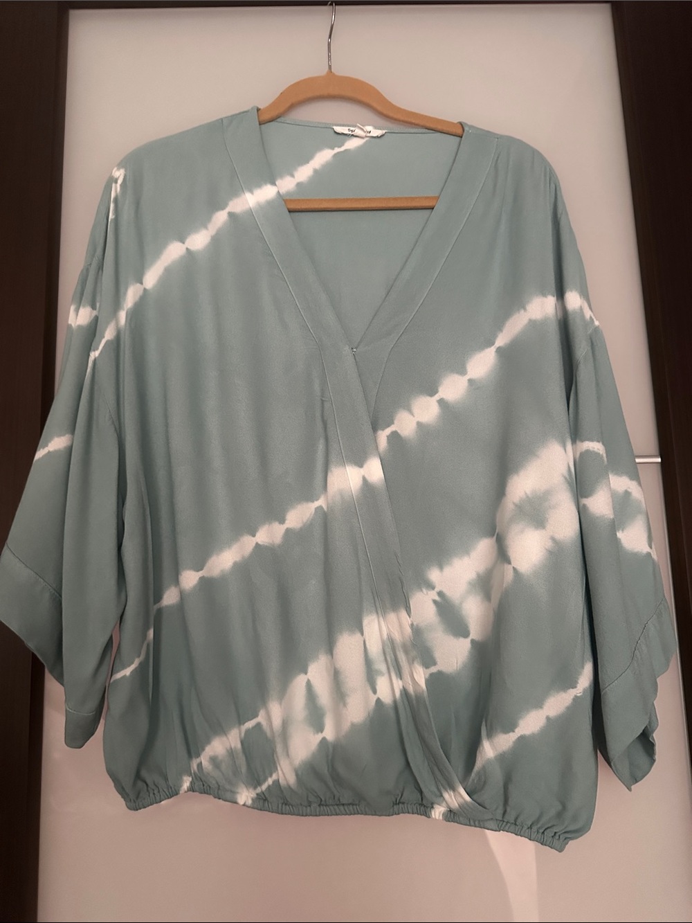 Splendid Seafoam and White Tie-Dye Wrap-Style Tunic